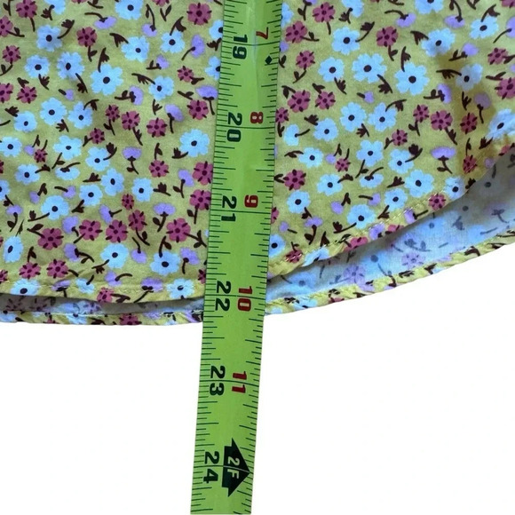 Draper James Yellow Floral Top Tee Blouse Short Sleeve Butterfly Sleeve S - Picture 7 of 9